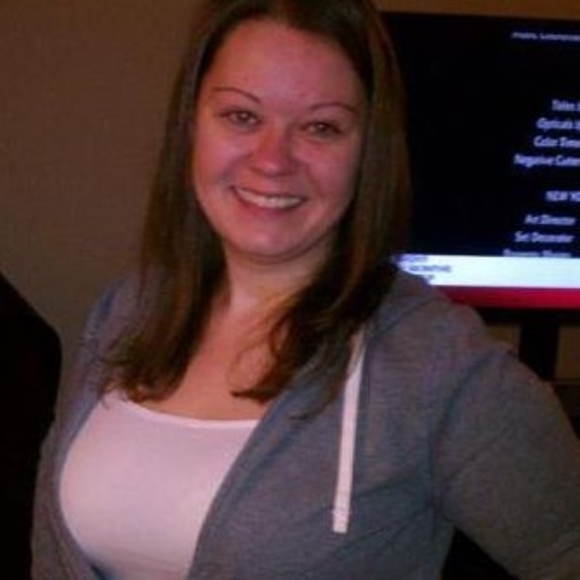 Meet your Posher, Amanda - Picture 1 of 1